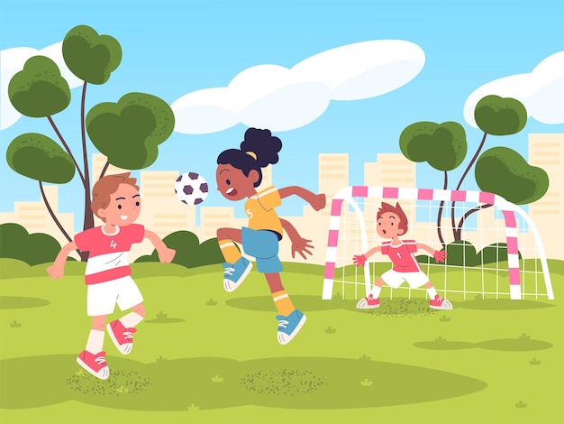 Niños jugando al fútbol Pequeños futbolistas juegan al fútbol afuera en el campo del parque de la ciudad Estudiantes escolares activos Niños adolescentes jugadores deportivos Equipo patea pelota