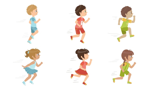 Vector niños lindos corriendo set niños y niñas adorables haciendo deporte participando en la competencia de carrera maratón ilustración vectorial