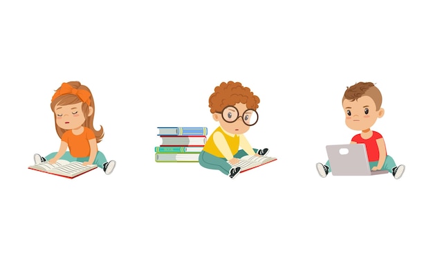 Niños lindos con pilas de libros estudiando y aprendiendo adquiriendo conocimiento Conjunto vectorial