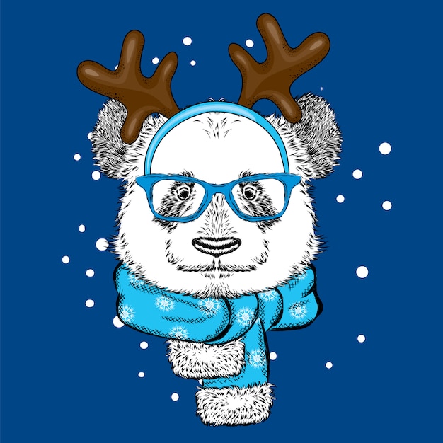 Panda divertido con gafas y cuernos. Año Nuevo y Navidad.