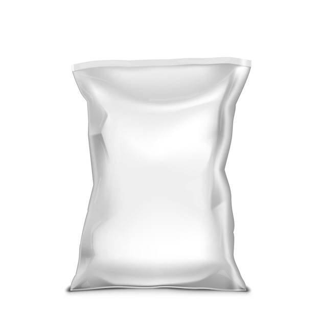Paquete de almohadas de alimentos arrugados aislados en blanco