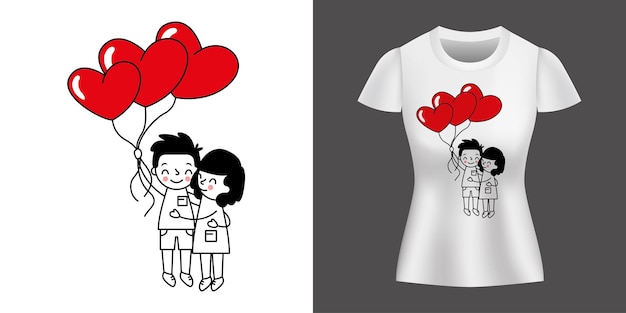 Pareja amorosa sosteniendo globos impresos en la camiseta.