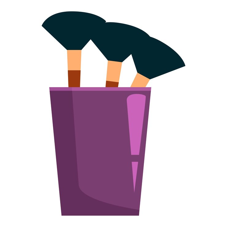 Vector pinceles de maquillaje de pie en una taza púrpura para la rutina de cuidado de la belleza