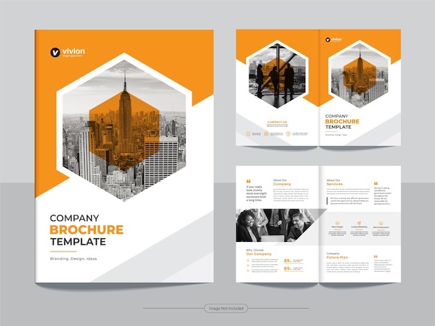 Plantilla de diseño de folleto comercial bi fold corporativo limpio con color naranja