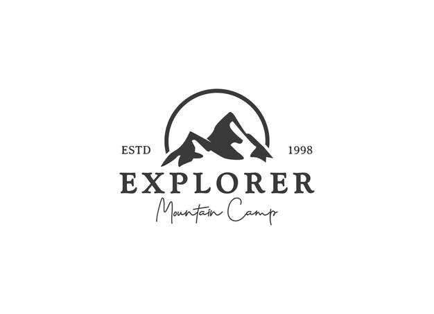 Plantilla de diseño de logotipo de campamento de montaña y aventura.