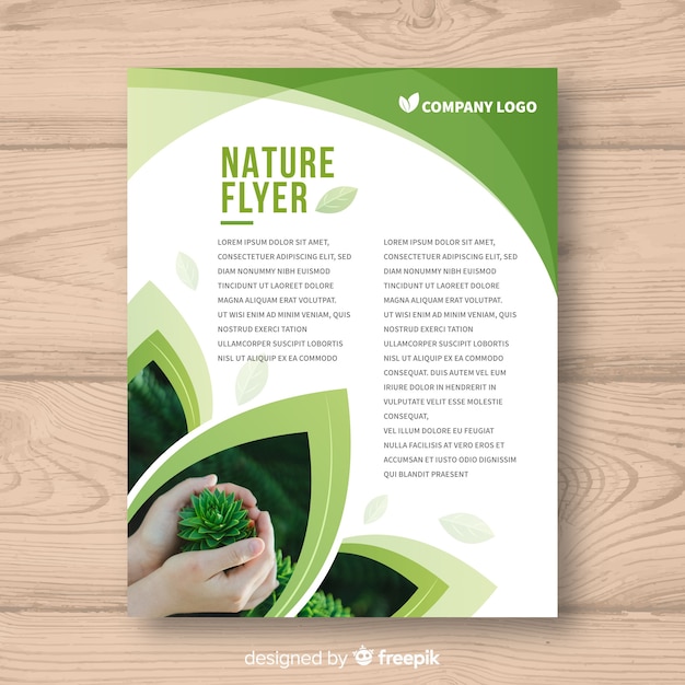 Vector plantilla de folleto de naturaleza