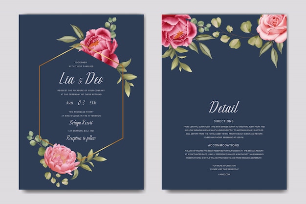 Plantilla de tarjeta de invitación de boda con marco de flores y papel azul oscuro