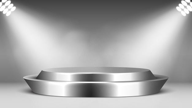 Podio y focos metálicos en blanco. Pedestal redondo brillante. Escena.