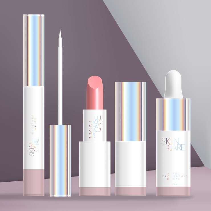Set de embalaje holográfico de belleza o cosméticos con delineador blanco, lápiz labial y frasco gotero