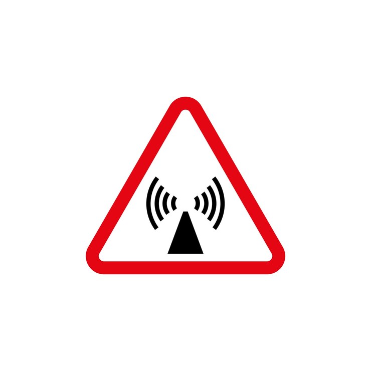 Vector signo de peligro de radiación no ionizante señal de advertencia de radioterapia de rayos x símbolo vectorial de rayos infrarrojos icono de precaución de la zona sin onda ionizante triángulo señal amarilla y negra