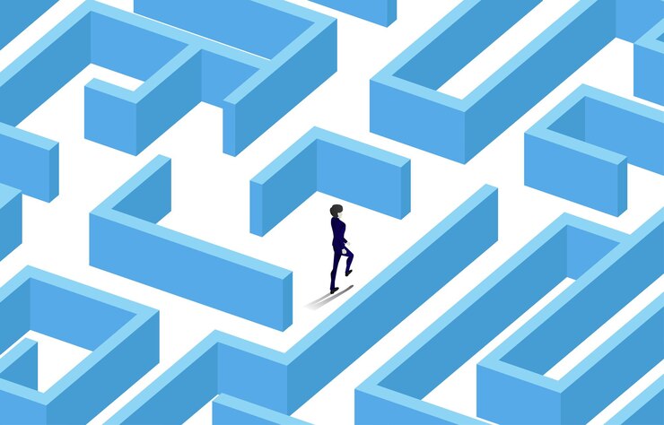Vector silueta de hombre de negocios caminando en el centro del laberinto concepto de negocio para la solución de problemas y estrategia de solución