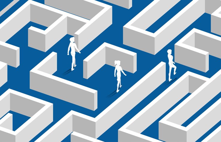 Vector silueta, de, hombre de negocios, y, mujer de negocios, ambulante, en, centro, de, laberinto, concepto de negocio, para, solución de problemas, y, solución, estrategia