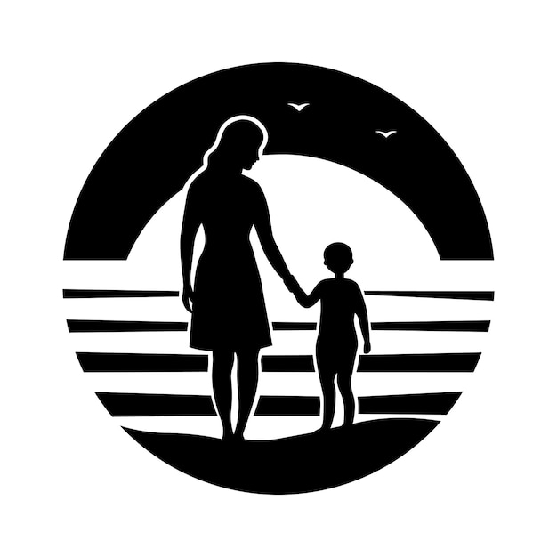 Silueta de la madre y el niño al atardecer