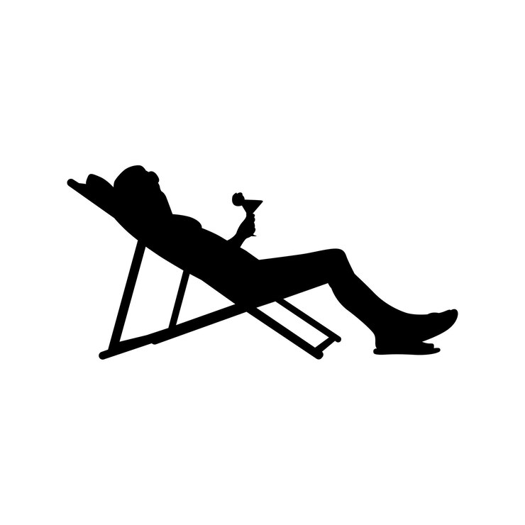 Silueta de una persona relajada en una silla sosteniendo un objeto