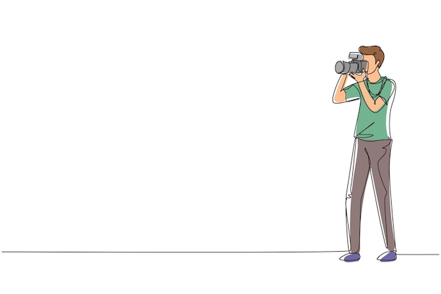 Un solo dibujo de una línea de fotógrafo profesional feliz tomando fotos usando la cámara vector dslr.