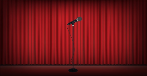 Soporte de micrófono en el escenario con fondo rojo de la cortina