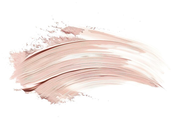Un suave trazo de pincel de color neutro en rosa claro o beige sobre un fondo blanco aislado para representar