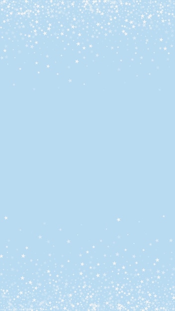 Superposición de nevadas fondo navideño Sutiles copos de nieve voladores y estrellas sobre fondo de invierno azul claro Superposición festiva de nevadas Ilustración vectorial vertical