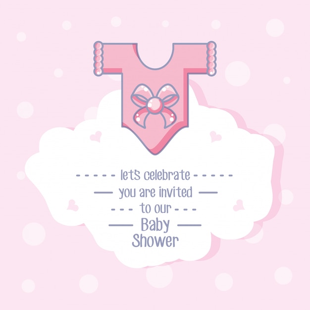 Tarjeta de Baby Shower con ropa para niña