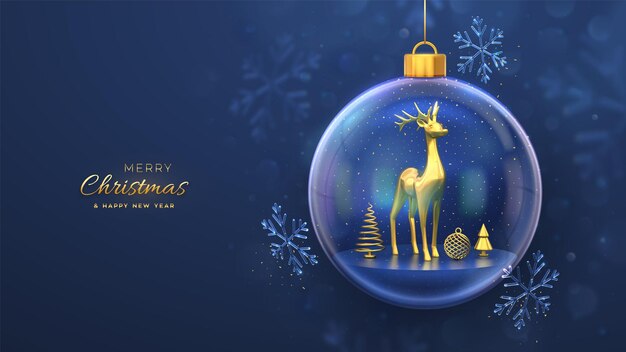 Tarjeta de felicitación de Navidad Ciervo dorado en una bola de vidrio transparente muestra copos sobre fondo azul