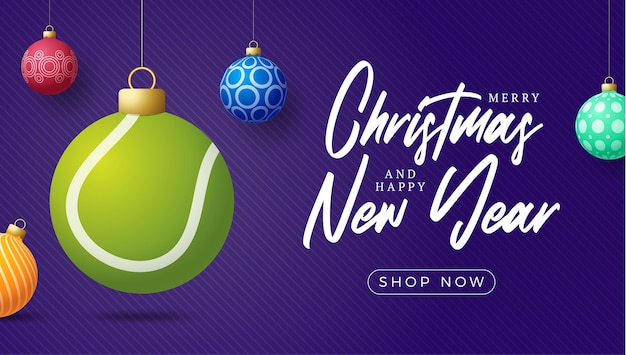 Tarjeta de Navidad de tenis. Feliz Navidad tarjeta de felicitación deportiva. Cuelgue de una pelota de tenis de hilo como una pelota de Navidad y adornos de colores sobre fondo púrpura horizontal. Ilustración de vector de deporte.