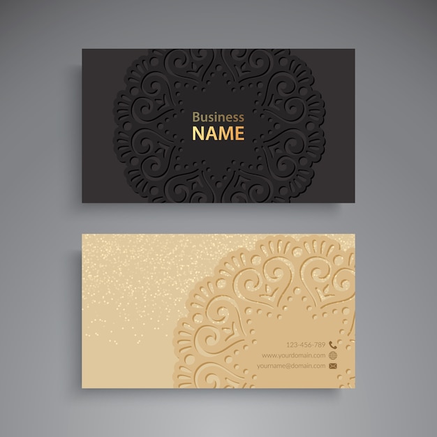 Tarjeta de visita con elementos decorativos vintage y mandala