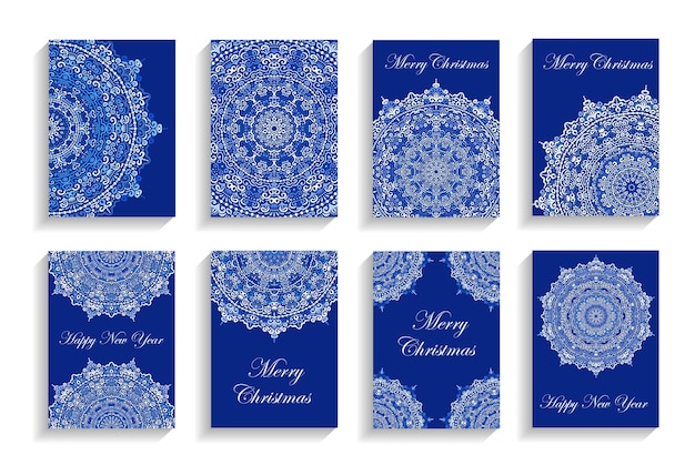 Tarjetas de Feliz Año Nuevo Texto vectorial en fondos de mandala florecientes Relación de 5 a 7 Flores abstractas en azul y blanco Elementos de diseño intrincados para imprimir