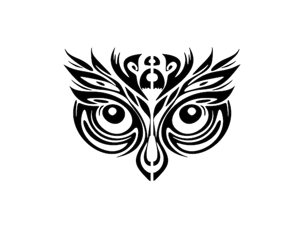 Tatuaje de cara de búho en blanco y negro con diseños polinesios