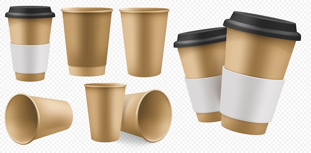 Taza artesanal de papel. Plantilla de taza de café marrón en blanco con soporte de cartón y tapa de plástico. Paquete de artesanía para llevar set para bebida caliente aislado sobre fondo transparente. Paquete de café para llevar desechable