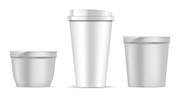 Taza de café de papel. olla de plástico para alimentos blanco en blanco