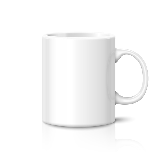 Taza realista foto en blanco aislado