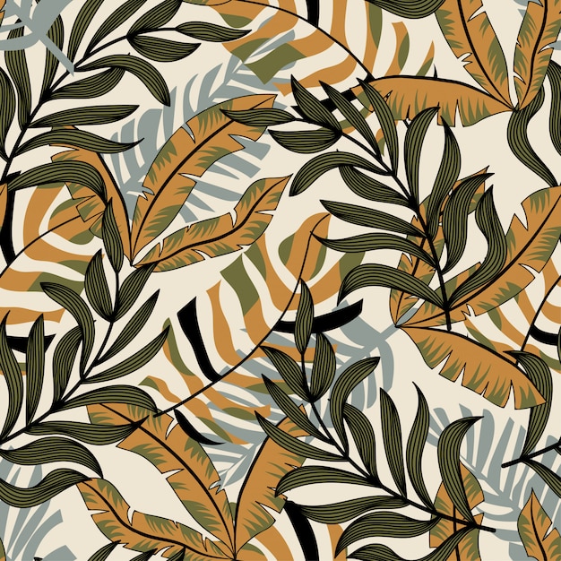 Tendencia abstracta de patrones sin fisuras con coloridas hojas y plantas tropicales sobre fondo pastel