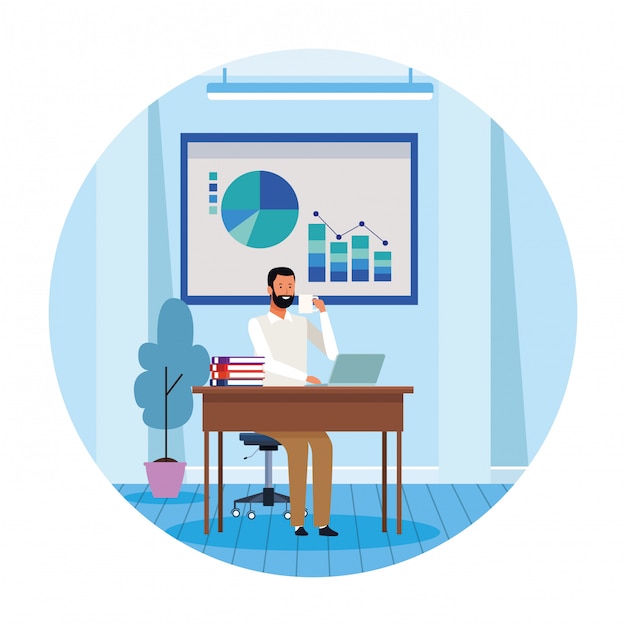 Trabajador, hombre, en, computadora, escritorio