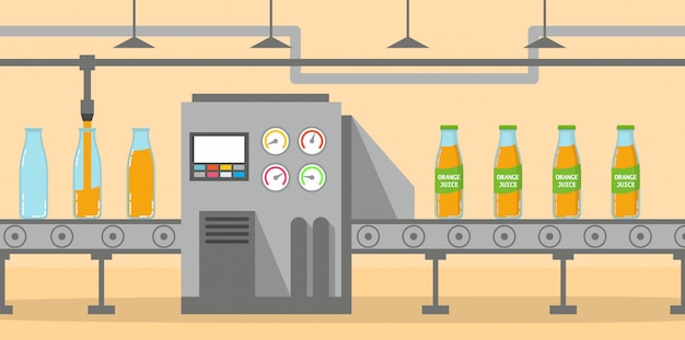El transportador de jugo de naranja en la fábrica de embalaje embala botellas de vidrio