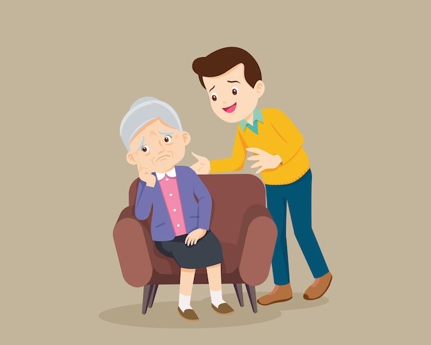 Triste Senior mujer sentada y el hombre reconfortante la molestó