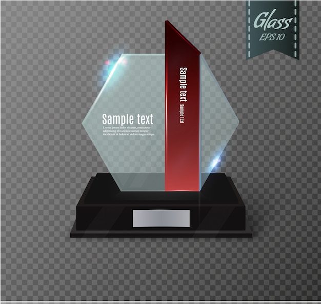 Trofeo de vidrio en blanco sobre un fondo transparente. Estante de vidrio.