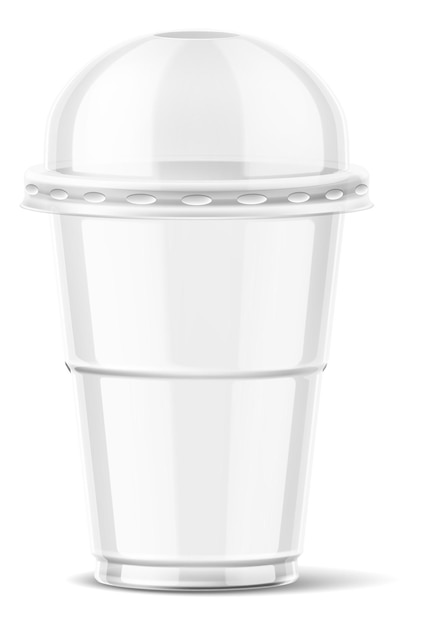Vaso de plástico transparente con tapa abovedada. Envase de bebida para llevar. Maqueta realista