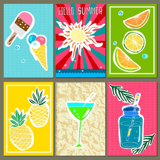 Vector vector dibujado a mano conjunto de lindos carteles de verano con piña naranja limecocktail limonada helado sol hojas de palma frases hallo summer stickers y parches