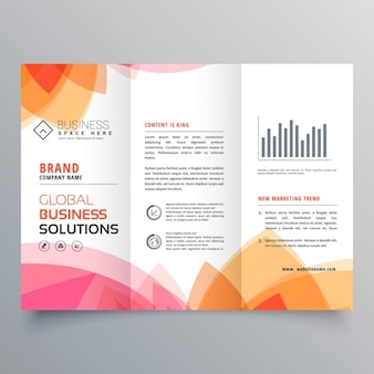 Business trifold broschüre vorlage mit weichen rosa und orange farben