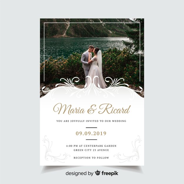 Dekorative Hochzeitseinladungsschablone