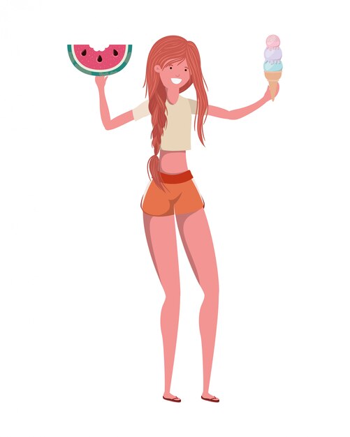 Frau mit Badeanzug und Teil der Wassermelone in der Hand