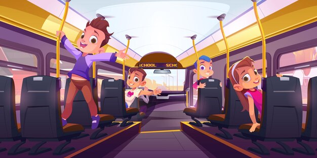 Glückliche Kinder im Schulbus nach innen