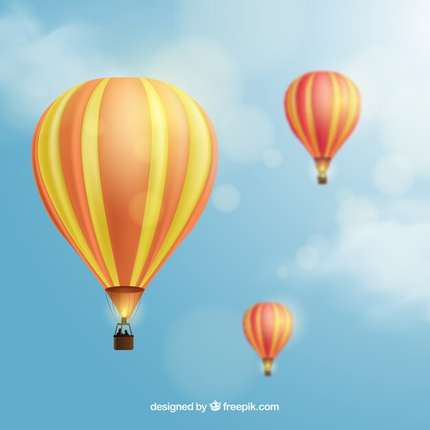 Heißluftballonhintergrund in der realistischen Art