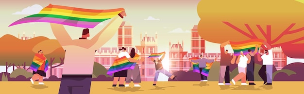 Mix-race-leute, die lgbt-regenbogenflaggen halten, schwul-lesbische liebesparade-stolz-festival-transgender-liebeskonzept