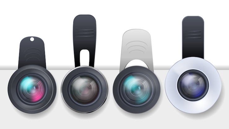 Kostenlose Vektor realistisches set von clip-on-objektiven für mobile geräte, smartphones und tablets