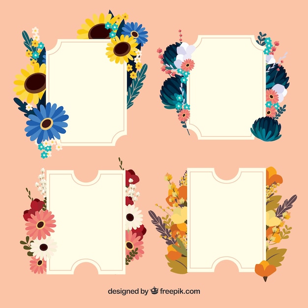 Sammlung von vier hübschen Etiketten mit farbigen Blumen