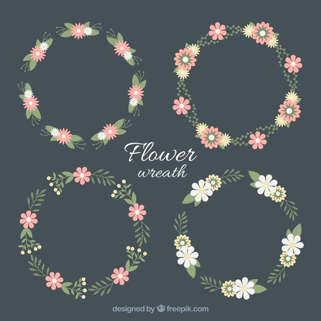 Set mit vier Blumenkränzen