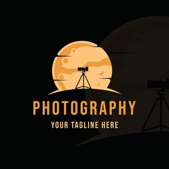 Silhouette-kamera am mond-logo moderne vintage-vektor-illustration-vorlage-symbol-grafik-design. fotografie-zeichen oder symbol für professionelle fotografen