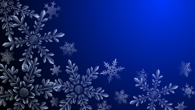 Weihnachtskomposition aus großen komplexen transparenten schneeflocken in hellblauen farben auf dunklem hintergrund mit farbverlauf. transparenz nur im vektorformat