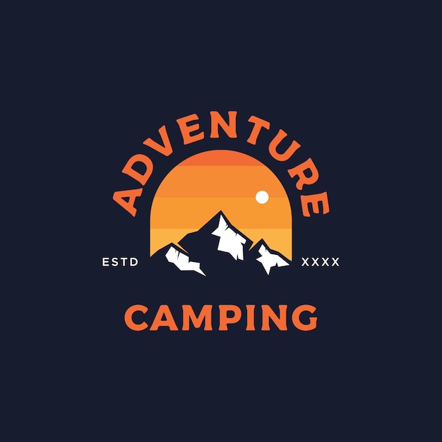 Abenteuer Camping Abzeichen Logo Design Illustration
